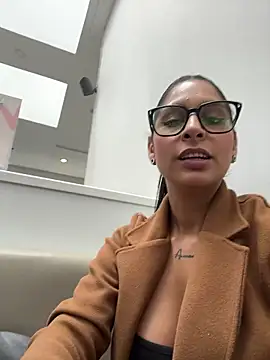 charlotte stevenss  online show from 05/20/26, 04:46