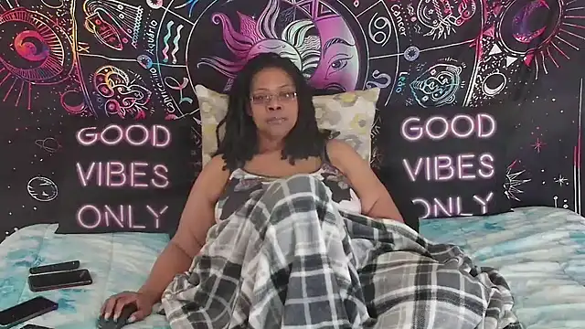 RenaeCumsAlot69 online show from 02/03/26, 06:46