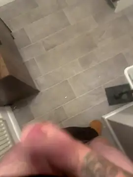 Snapshot of Averagematt1991 chatting on 11/22/25, 04:50 Averagematt1991 online show from 11/22/25, 04:50