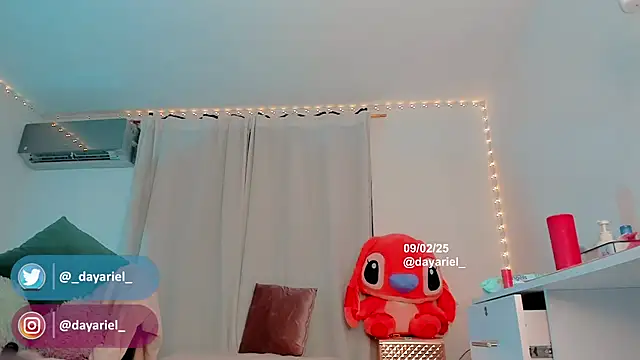 Yellowranger1 online show from 02/10/25, 02:30