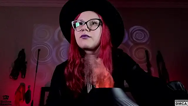 Amanita  Pantherina online show from 02/06/25, 01:21