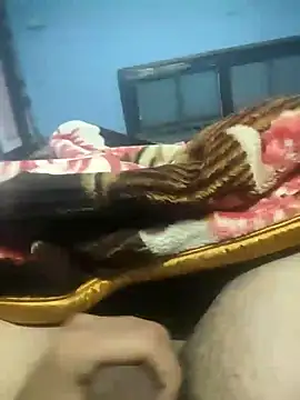 Deshilund9 online show from 12/27/24, 12:07