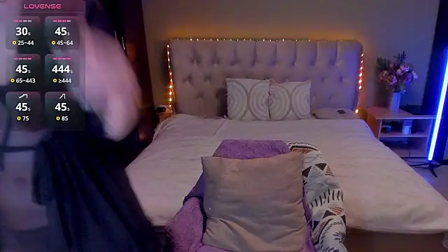 Carina E online show from 03/26/26, 09:15