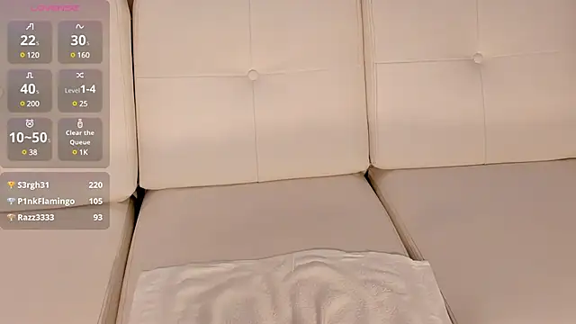 Snapshot of MariamRivera_ chatting on 02/25/25, 10:04 MariamRivera online show from 02/25/25, 10:04