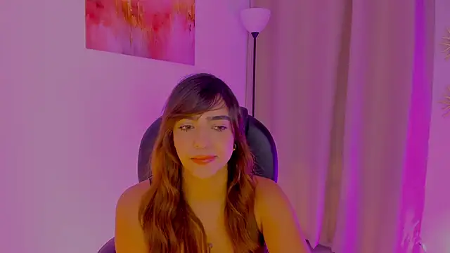 Snapshot of MariamRivera_ chatting on 02/12/26, 12:27 MariamRivera online show from 02/12/26, 12:27