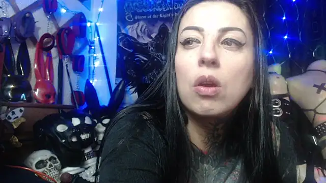 Snapshot of Astartexxx chatting on 10/13/25, 11:27 Astartexxx online show from 10/13/25, 11:27