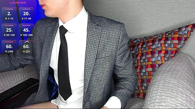 maxboy4 online show from 12/30/24, 06:05