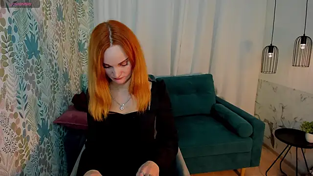 SaraSubtlety online show from 11/16/25, 01:28