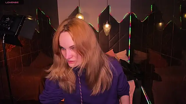 SaraSubtlety online show from 03/24/26, 01:27