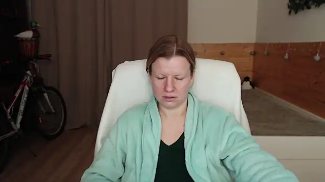 Snapshot of Exponent_5 chatting on 12/03/24, 05:23 Exponent 5 online show from 12/03/24, 05:23