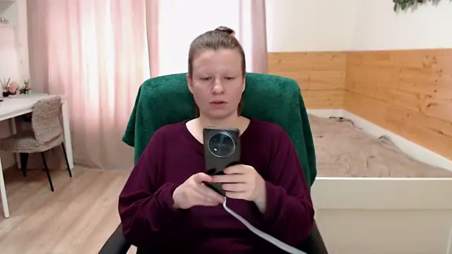 Snapshot of Exponent_5 chatting on 04/07/26, 01:00 Exponent 5 online show from 04/07/26, 01:00