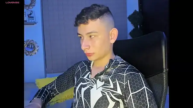 Christ Miller3 online show from 11/01/25, 04:36