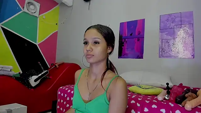 MarianaManzur online show from 02/28/25, 01:36