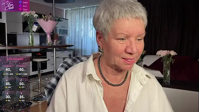 roxana brooks online show from 03/14/25, 02:41