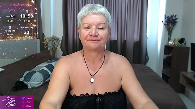 roxana brooks online show from 05/14/26, 03:02