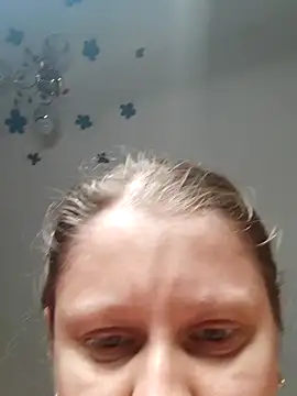 Snapshot of CumCpl chatting on 10/17/25, 06:05 CumCpl online show from 10/17/25, 06:05