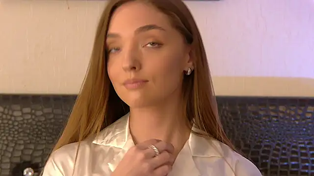 VirginieCruz online show from 03/01/25, 09:18