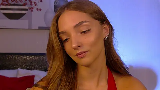 VirginieCruz online show from 10/13/25, 07:25