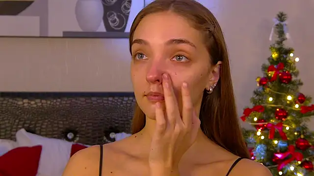 VirginieCruz online show from 12/23/25, 05:38