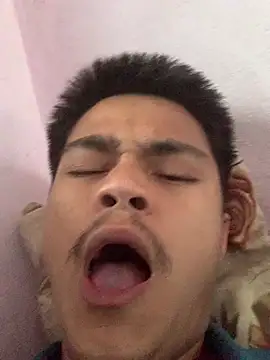 Hullax online show from 02/09/26, 03:43