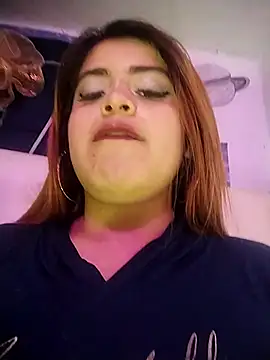 bella star21 online show from 09/30/25, 03:44