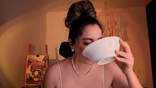 Mala Bad online show from 11/24/25, 03:45