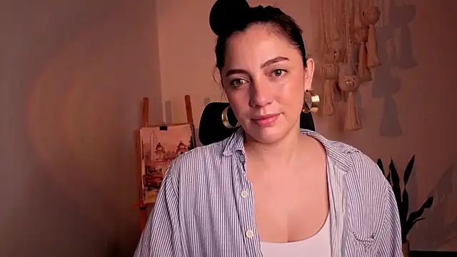 Mala Bad online show from 12/21/25, 03:41