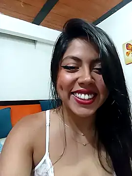 leah passion online show from 10/23/25, 08:51