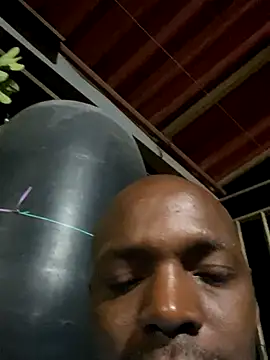 Snapshot of HARLEXBIGCOCK chatting on 11/11/25, 12:10 HARLEXBIGCOCK online show from 11/11/25, 12:10