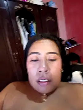 Snapshot of patty_bersh chatting on 03/12/25, 12:31 patty bersh online show from 03/12/25, 12:31