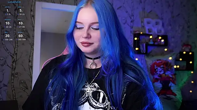 Snapshot of Moon_Valkyrie chatting on 12/02/24, 11:12 Moon Valkyrie online show from 12/02/24, 11:12