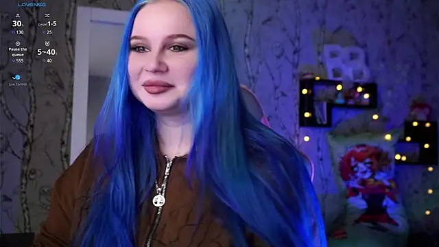 Snapshot of Moon_Valkyrie chatting on 12/07/24, 11:07 Moon Valkyrie online show from 12/07/24, 11:07