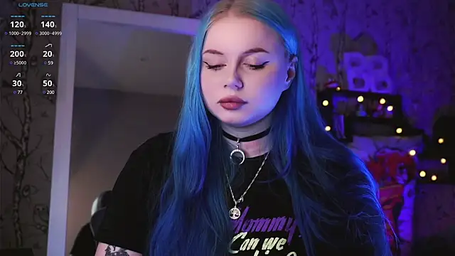 Snapshot of Moon_Valkyrie chatting on 02/01/25, 10:59 Moon Valkyrie online show from 02/01/25, 10:59