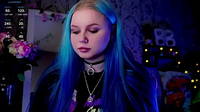 Snapshot of Moon_Valkyrie chatting on 02/12/25, 10:14 Moon Valkyrie online show from 02/12/25, 10:14