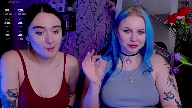 Snapshot of Moon_Valkyrie chatting on 02/14/25, 08:21 Moon Valkyrie online show from 02/14/25, 08:21