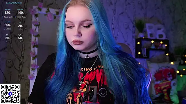 Moon Valkyrie online show from 02/22/25, 09:12