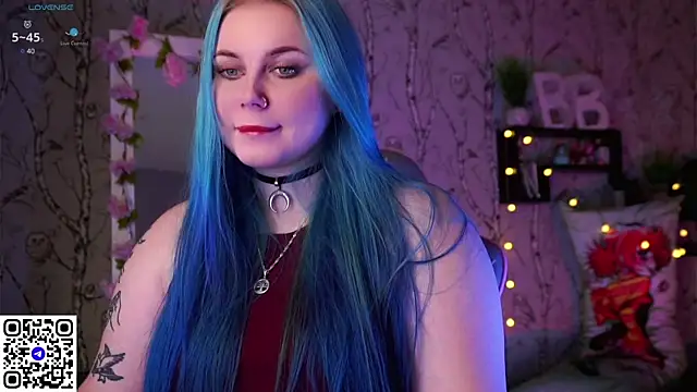 Snapshot of Moon_Valkyrie chatting on 02/28/25, 03:48 Moon Valkyrie online show from 02/28/25, 03:48