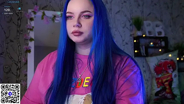 Snapshot of Moon_Valkyrie chatting on 03/07/25, 07:08 Moon Valkyrie online show from 03/07/25, 07:08