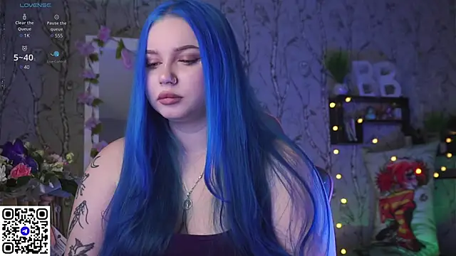 Snapshot of Moon_Valkyrie chatting on 03/11/25, 10:18 Moon Valkyrie online show from 03/11/25, 10:18