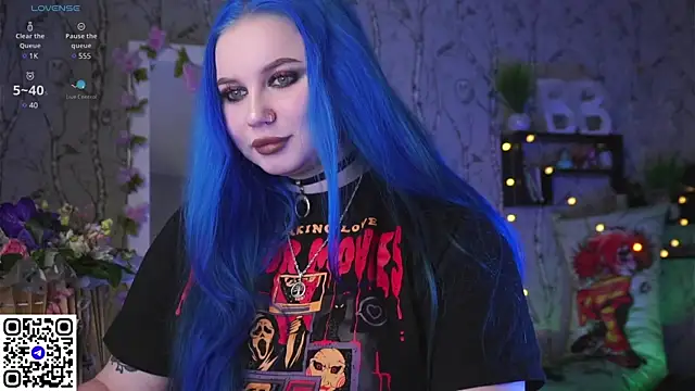 Snapshot of Moon_Valkyrie chatting on 03/12/25, 09:44 Moon Valkyrie online show from 03/12/25, 09:44