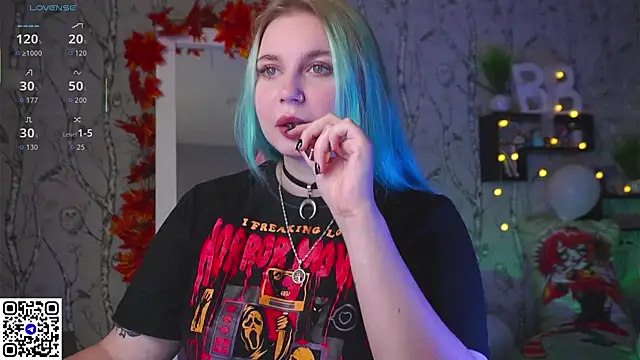 Moon Valkyrie online show from 09/12/25, 09:20