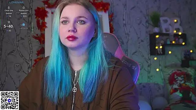 Snapshot of Moon_Valkyrie chatting on 09/15/25, 09:31 Moon Valkyrie online show from 09/15/25, 09:31