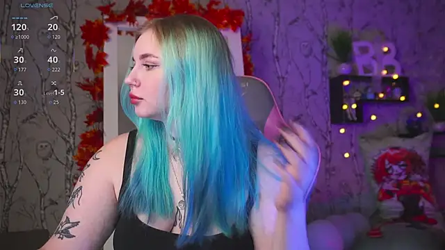 Snapshot of Moon_Valkyrie chatting on 09/21/25, 09:11 Moon Valkyrie online show from 09/21/25, 09:11