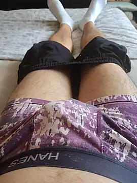 Snapshot of LuqenZo chatting on 02/21/26, 05:14 LuqenZo online show from 02/21/26, 05:14