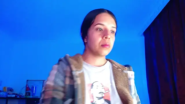 Snapshot of VALERY_MEER chatting on 10/10/25, 12:20 VALERY MEER online show from 10/10/25, 12:20