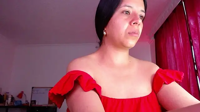 Snapshot of VALERY_MEER chatting on 02/23/26, 12:13 VALERY MEER online show from 02/23/26, 12:13