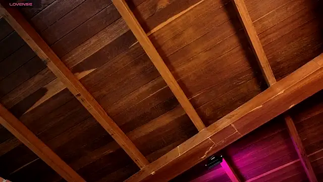 zinnia mosley online show from 04/08/26, 12:16