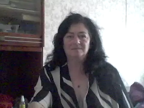 GypsiQueen2 online show from 03/18/25, 11:19