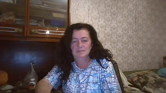 GypsiQueen2 online show from 09/15/25, 07:36