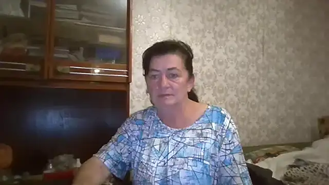 GypsiQueen2 online show from 09/19/25, 06:52